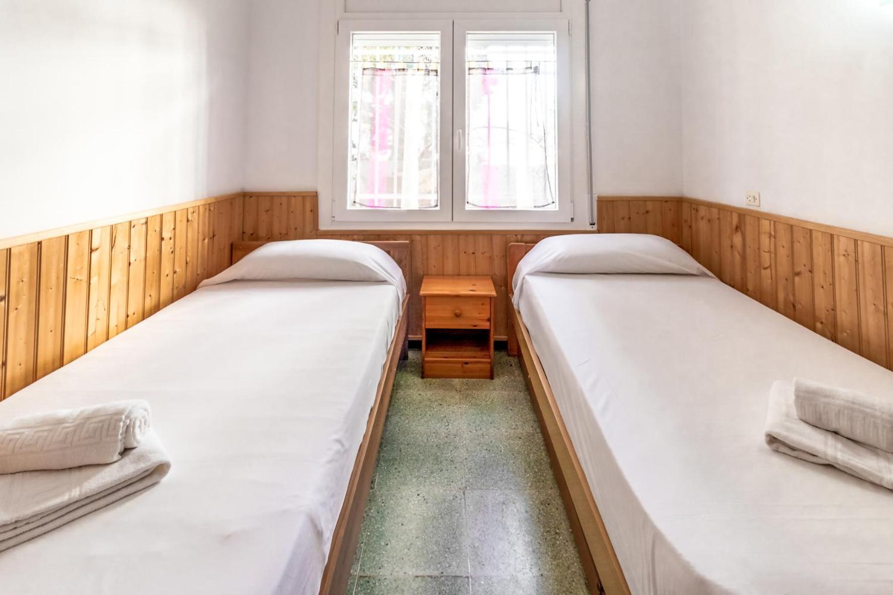 Carboneras 45 Apartamento Con Terraza Girona Eksteriør billede