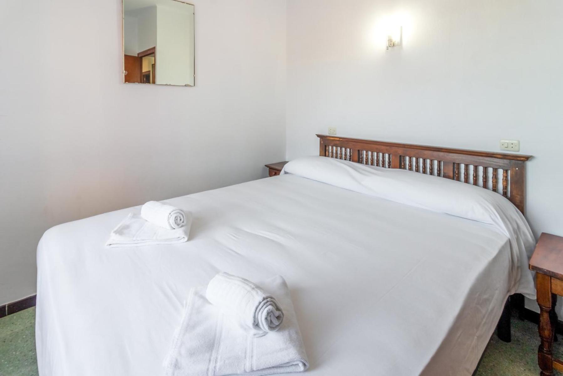 Carboneras 45 Apartamento Con Terraza Girona Eksteriør billede